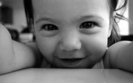 Hilarious Baby Selfies 6 Hd Wallpaper